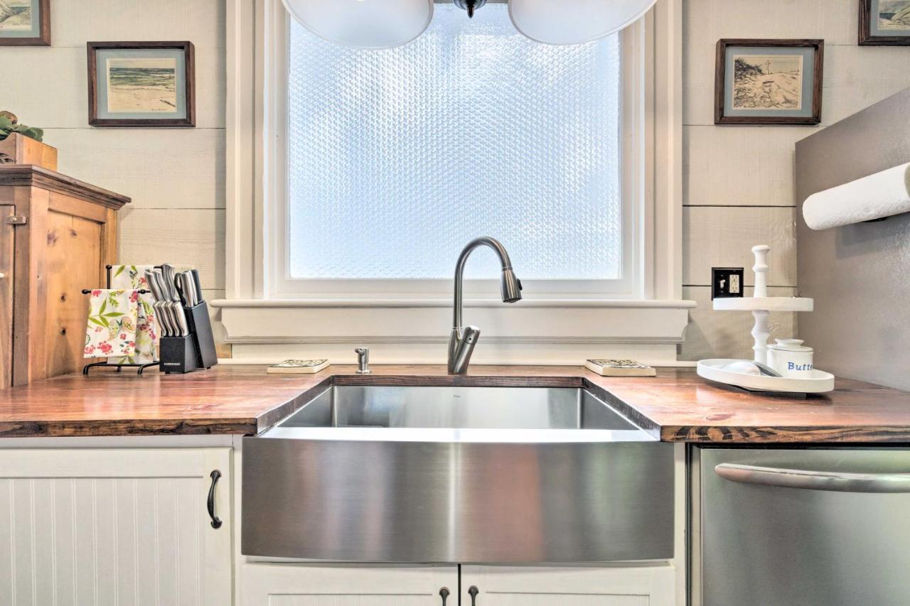 Historic Biloxi Bay Cottage With Beautiful View Ocean Springs Exterior foto