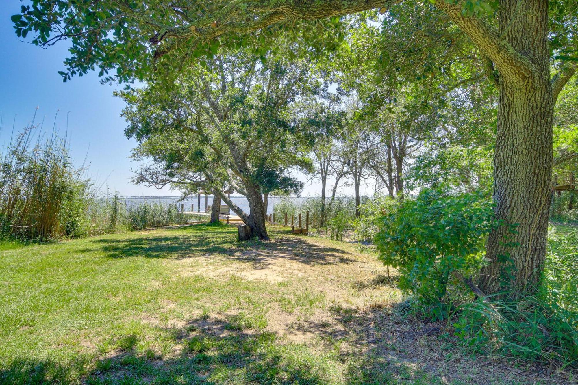 Historic Biloxi Bay Cottage With Beautiful View Ocean Springs Exterior foto